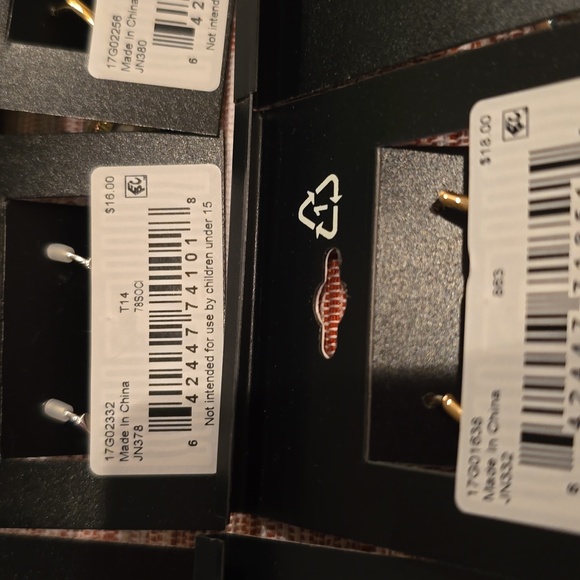 NAPIER BRAND WOMENS FASHION JEWELRY PIERCED EARRINGS BUNDLE OF 6 PAIRS - Picture 11 of 12